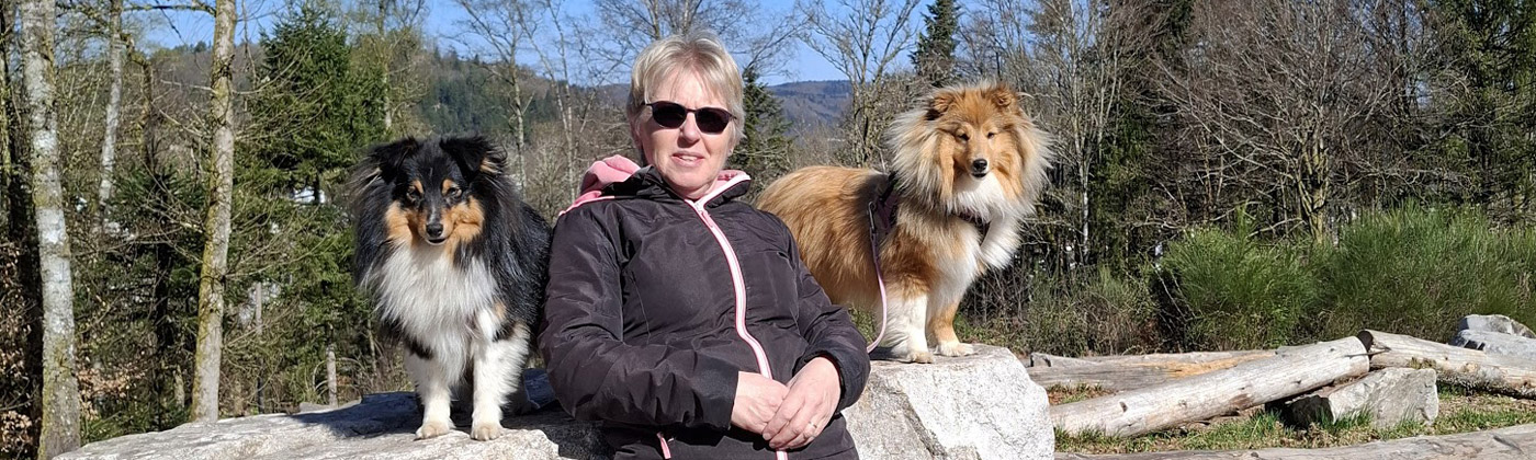 Le Trèfle des Pattounes, pet sitting et médiation animale par Lydie Canault